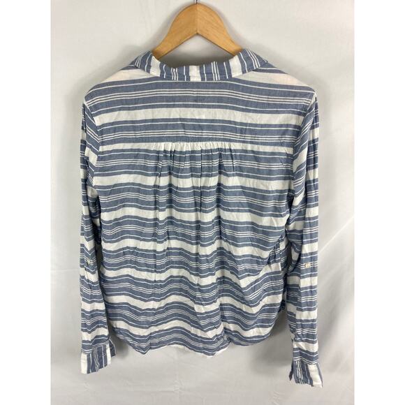 NWT Hollister Co Striped V Neck Hi Low Top Size Medium - Picture 8 of 8